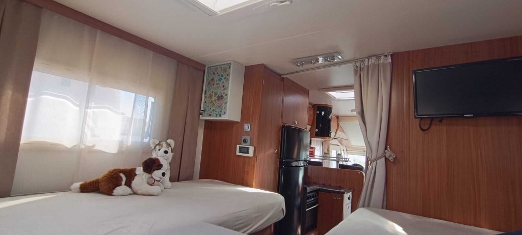 INTERIOR DORMITORIO 1 (21)