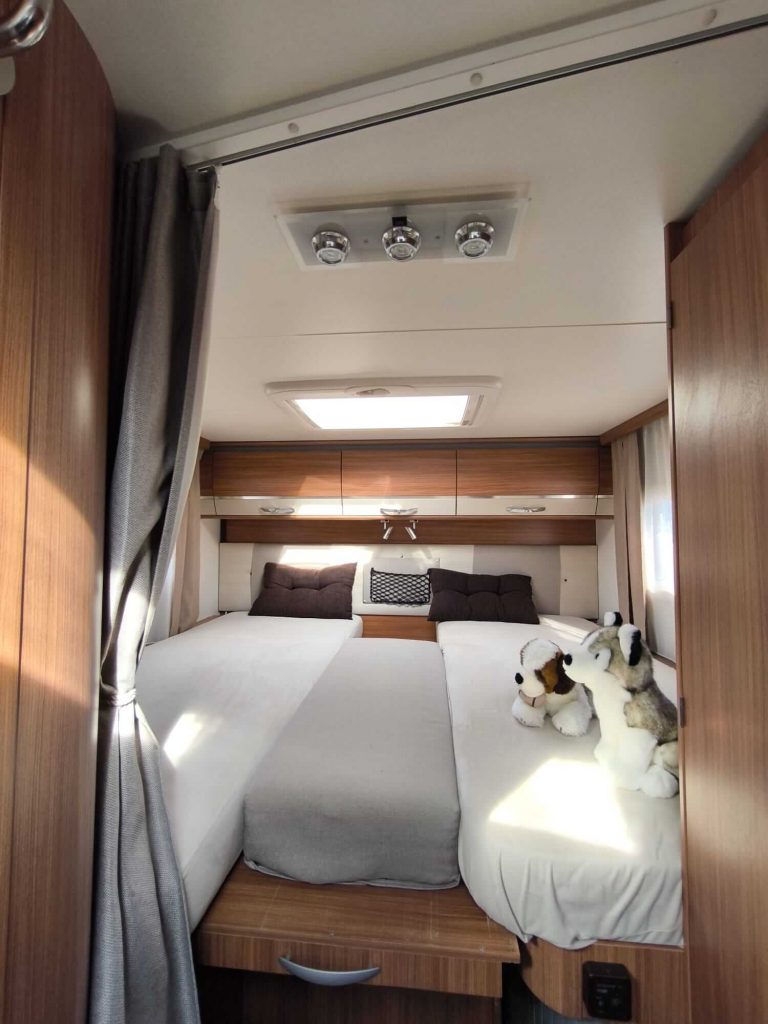 INTERIOR DORMITORIO 80 (29)