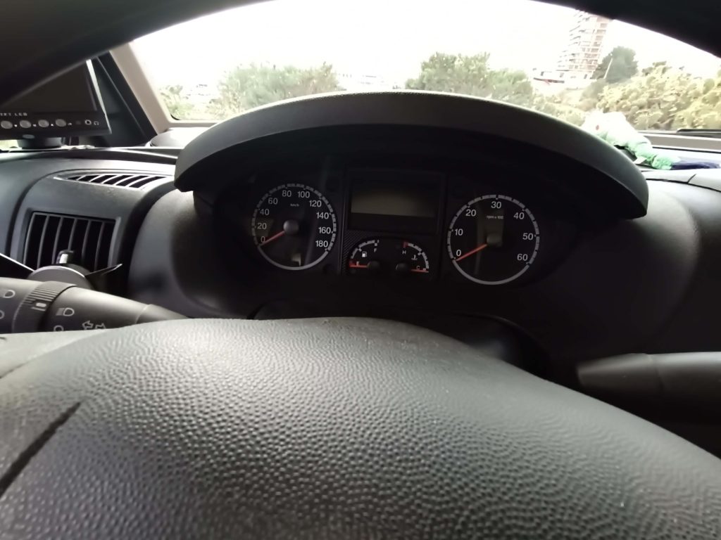 Bavaria 2014 - Salpicadero (2)